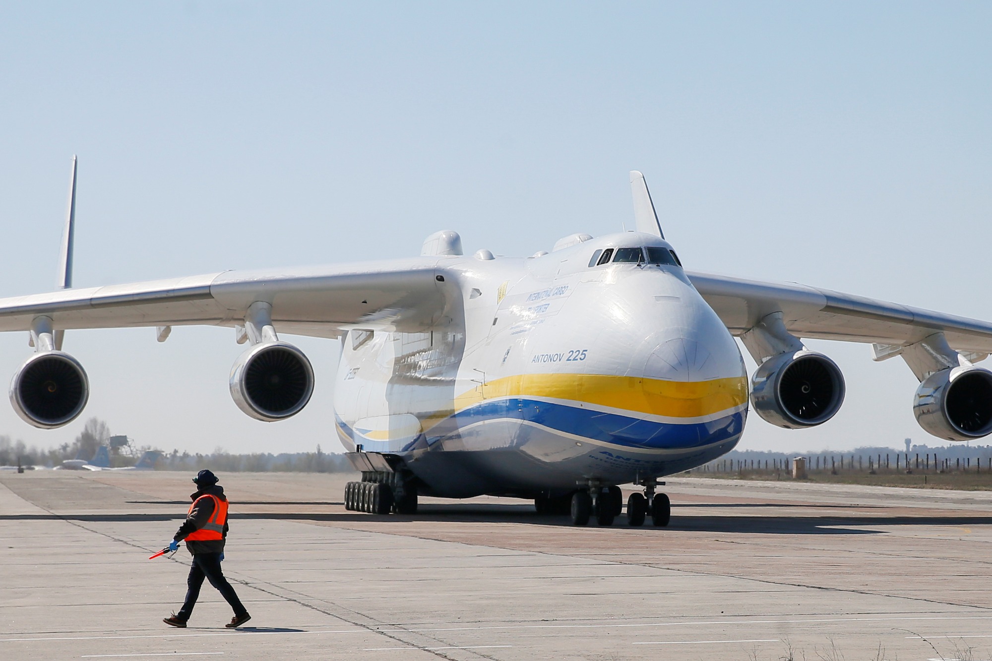 An-225