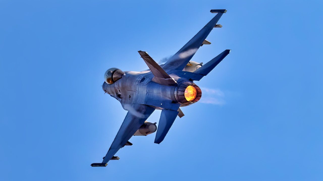 F-16