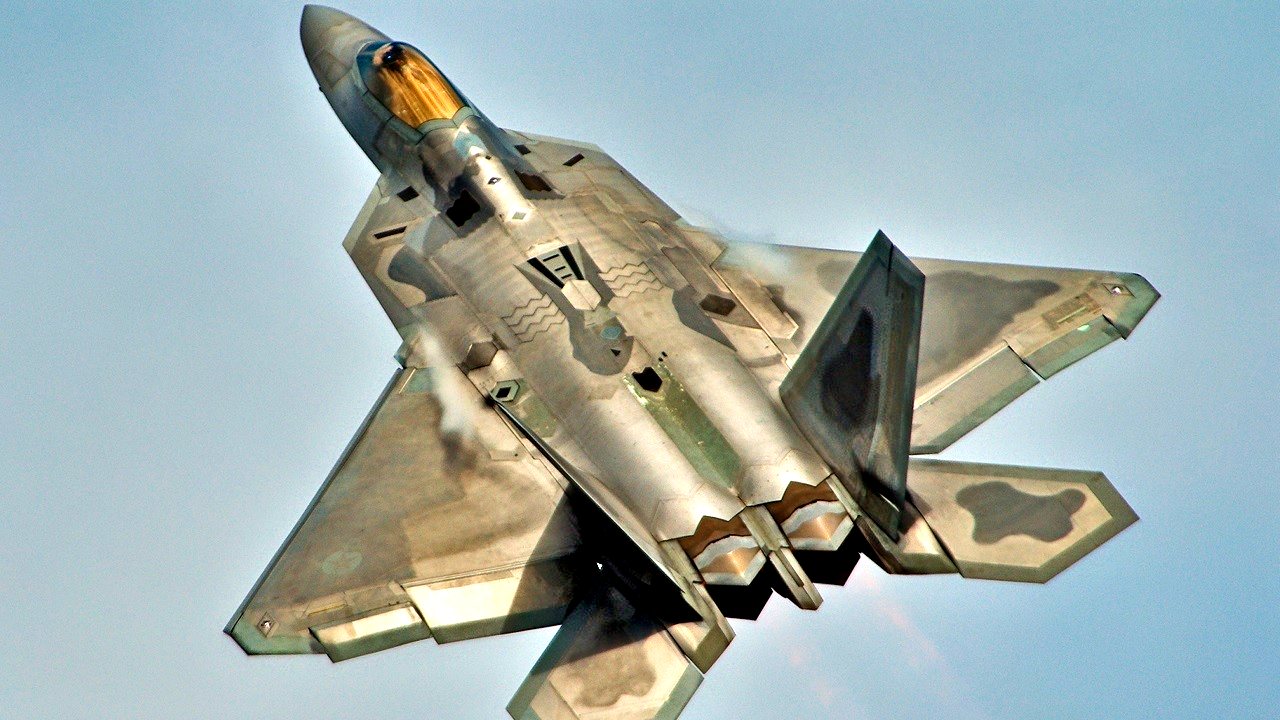 F-22 fighter 