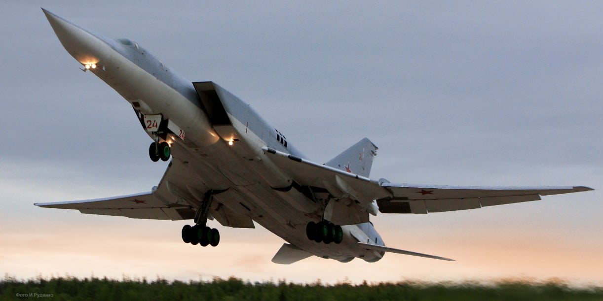 Tu-22