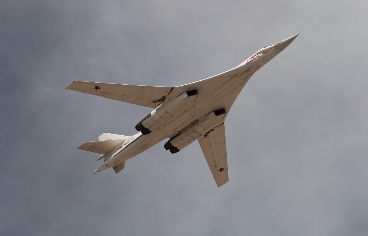 Tu-160