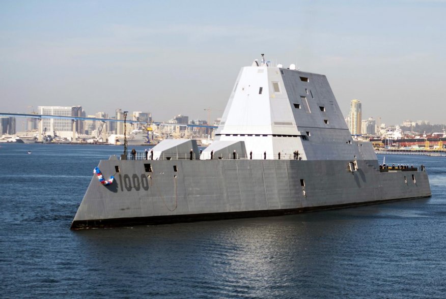 USS Zumwalt. San Diego, California. U.S. Navy/Petty Officer 3rd Class Emiline L. M. Senn