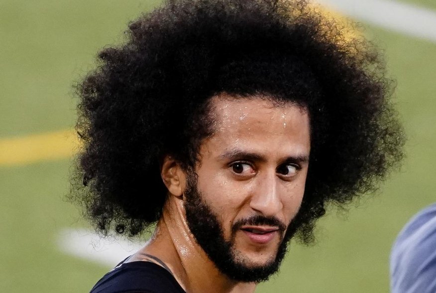 Colin Kaepernick is seen at a special training event created Mr. Kaepernick to provide greater access to scouts, the media, and the public, at Charles. R. Drew High School in Riverdale, Georgia, U.S., November 16, 2019. REUTERS/Elijah Nouvelage