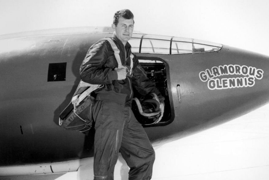 Chuck Yeager next to experimental aircraft Bell X-1 #1 Glamorous Glennis. 1940s. U.S. Air Force.