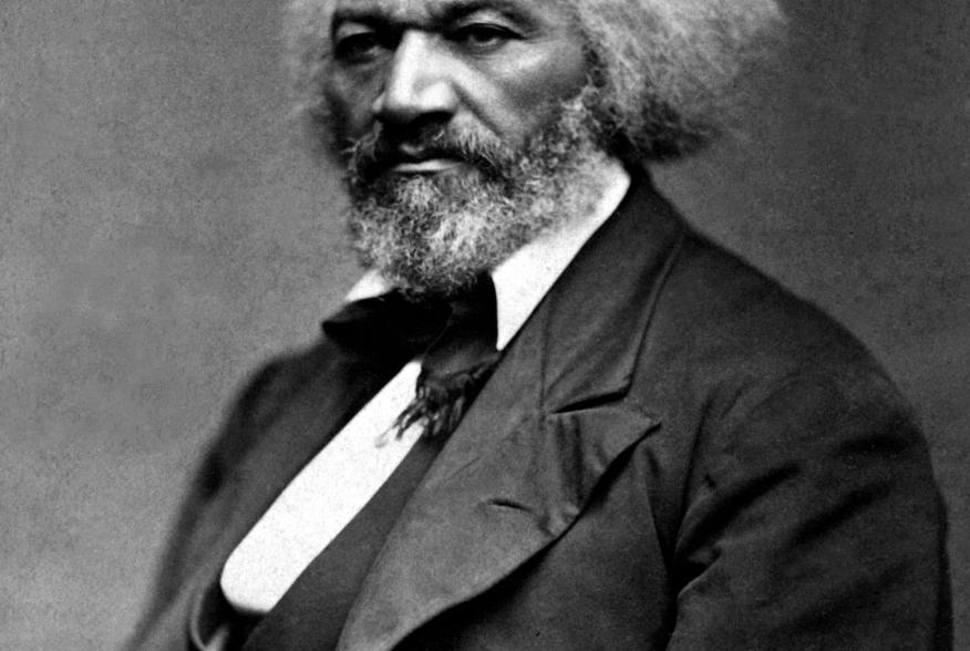 https://upload.wikimedia.org/wikipedia/commons/thumb/c/c5/Frederick_Douglass_%28circa_1879%29.jpg/2048px-Frederick_Douglass_%28circa_1879%29.jpg