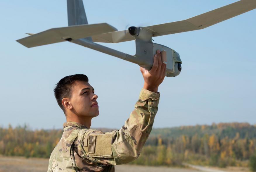 https://www.dvidshub.net/image/5708086/blackfoot-co-1-geronimo-paratroopers-operate-rq-11b-raven-uav-jber