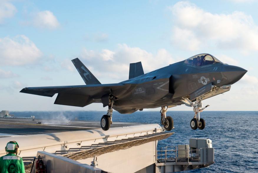 dvidshub.net/image/2212308/f-35-lightning-ii-begins-dt-ii-aboard-uss-dwight-d-eisenhower