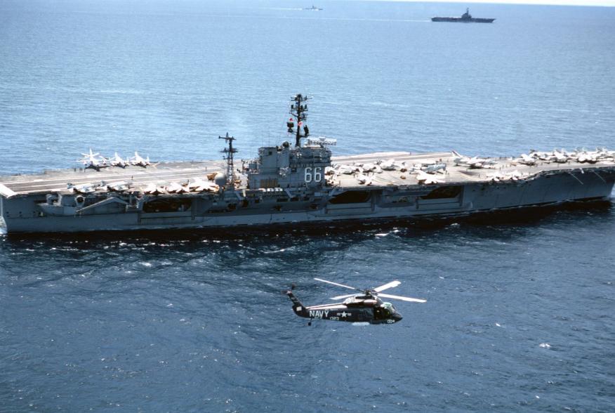 By US Navy - U.S. DefenseImagery photo VIRIN: DN-ST-88-04303, Public Domain, https://commons.wikimedia.org/w/index.php?curid=3156642