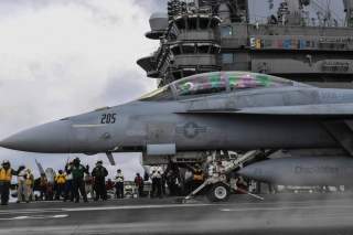 (U.S. Navy photo by Mass Communication Specialist 3rd Class Adelola Tinubu/Released)