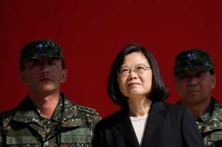 Taiwan's President Tsai Ing-wen visits the 6th Army Command, ahead of Lunar New Year, in Taoyuan, Taiwan January 25, 2019. REUTERS/Tyrone Siu