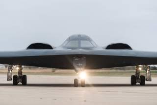 https://www.dvidshub.net/image/5869491/b-2-spirit-stealth-bomber-whiteman-afb-taxis-down-flight-line