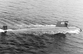 By Service Depicted: Other Service (Assets/Still/1994/Navy/DN-SN-94-00790) - ID: DNSN9400790, Public Domain, https://commons.wikimedia.org/w/index.php?curid=1746874