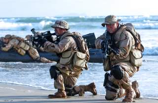 English: United States Navy SEALs [Public domain]