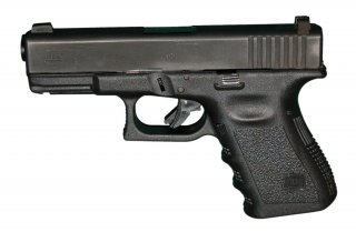 GLOCK 23 .40S&W Pistol - 3rd Generation. Wikimedia/Michael Donnermeyer. Creative Commons Attribution-Share Alike 3.0 Unported.