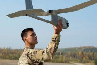 https://www.dvidshub.net/image/5708086/blackfoot-co-1-geronimo-paratroopers-operate-rq-11b-raven-uav-jber