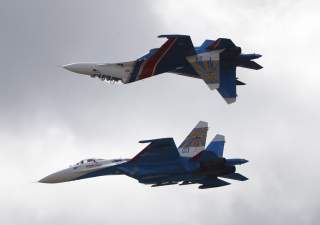 Sukhoi Su-27 jet fighters of the Russkiye Vityazi (Russian Knights) aerobatic team perform during the MAKS International Aviation and Space Salon in Zhukovsky outside Moscow, Russia, August 30, 2015. REUTERS/Maxim Zmeyev