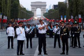  https://pictures.reuters.com/archive/FRANCE-NATIONALDAY--RC1C3263E8E0.html 