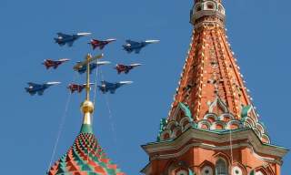  https://pictures.reuters.com/archive/RUSSIA-VICTORYDAY-PARADE-REHEARSAL-RC18699AD2B0.html 