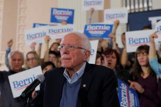 Democratic 2020 U.S. presidential candidate and U.S. Senator Bernie Sanders (I-VT) pauses while speaking at a campaign town hall meeting in Portsmouth, New Hampshire, U.S., November 24, 2019. REUTERS/Brian Snyder