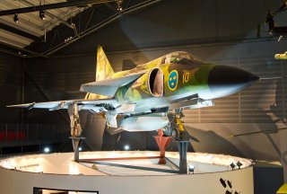  S37 Viggen