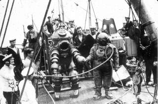 J. Peress' 1-atm dive suit, Tritonia, explored the Lusitania wreck in 1935. Jim Jarrett was Peress's chief diver and made this dive to 312 feet. This suit was a precursor to the 