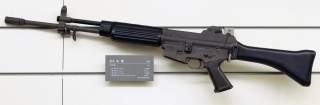 https://upload.wikimedia.org/wikipedia/commons/5/59/Daewoo_K2_rifle_1.jpg