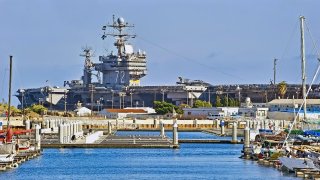 USS Abraham Lincoln Nimitz-Class Aircraft Carrier 