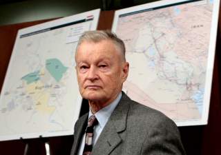 Former National Security Adviser Zbigniew Brzezinski arrives to testify before the Senate Foreign Relations Committee on Capitol Hill in Washington, February 1, 2007. REUTERS/Jim Young (UNITED STATES)