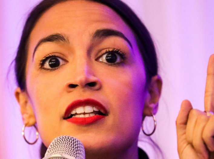 Democratic Congressional candidate Alexandria Ocasio-Cortez speaks during GOTV Rally with AOC and Biaggi in the Bronx, New York, U.S., November 1, 2018. REUTERS/Jeenah Moon