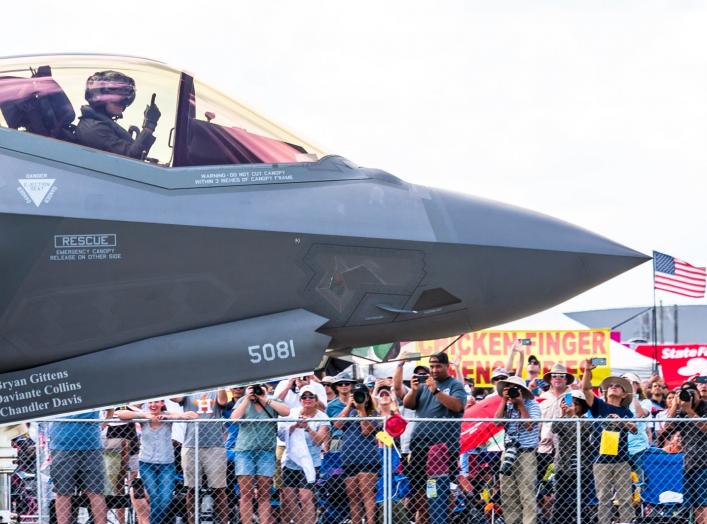 https://www.dvidshub.net/image/5848686/f-35-demo-team-performs-wings-over-houston-airshow