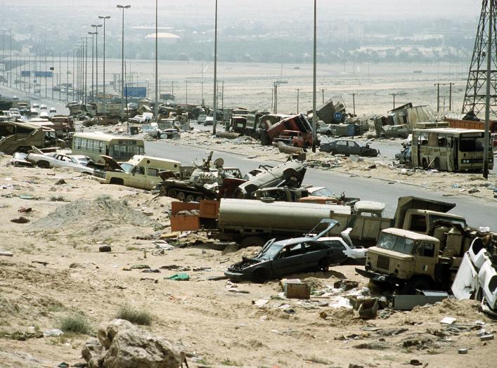 https://en.wikipedia.org/wiki/Highway_of_Death#/media/File:Demolished_vehicles_line_Highway_80_on_18_Apr_1991.jpg