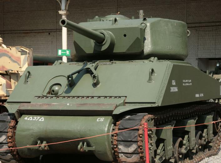 By http://en.wikipedia.org/wiki/User:Megapixie - http://en.wikipedia.org/wiki/Image:M4A3E2_Sherman_Jumbo_75mm_gun.jpg, Public Domain, https://commons.wikimedia.org/w/index.php?curid=778442