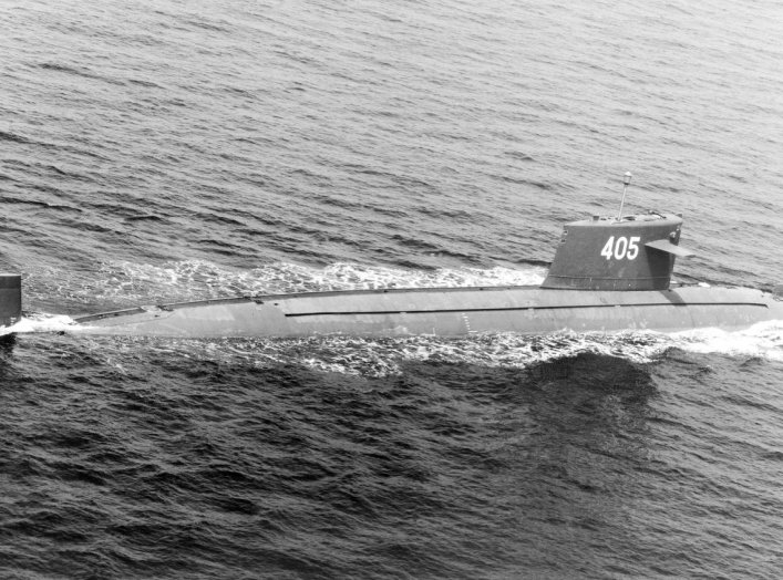 By Service Depicted: Other Service (Assets/Still/1994/Navy/DN-SN-94-00790) - ID: DNSN9400790, Public Domain, https://commons.wikimedia.org/w/index.php?curid=1746874