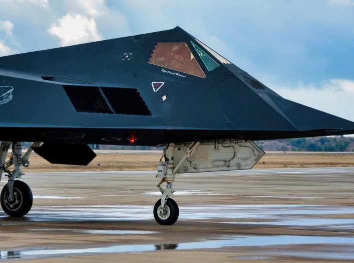 F-117 Nighthawk Stealth Fighter