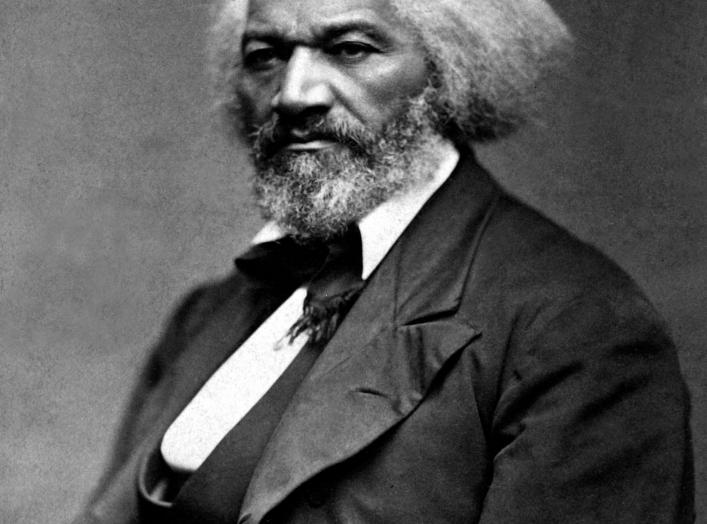 https://upload.wikimedia.org/wikipedia/commons/thumb/c/c5/Frederick_Douglass_%28circa_1879%29.jpg/2048px-Frederick_Douglass_%28circa_1879%29.jpg