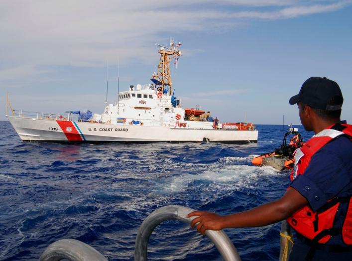 By U.S. Coast Guard photo by Petty Officer 3rd Class Michael Anderson - http://cgig.uscg.mil/media/main.php?g2_itemId=312442, Public Domain, https://commons.wikimedia.org/w/index.php?curid=4280541