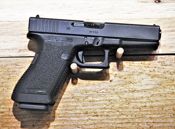 https://adelbridge.com/wp-content/uploads/2019/09/Glock-21-Gen-2.jpg