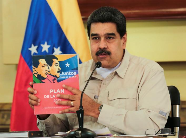 Venezuela's President Nicolas Maduro speaks during a meeting with ministers at Miraflores Palace in Caracas, Venezuela November 2, 2018. Miraflores Palace/Handout via REUTERS ATTENTION EDITORS - THIS PICTURE WAS PROVIDED BY A THIRD PARTY.