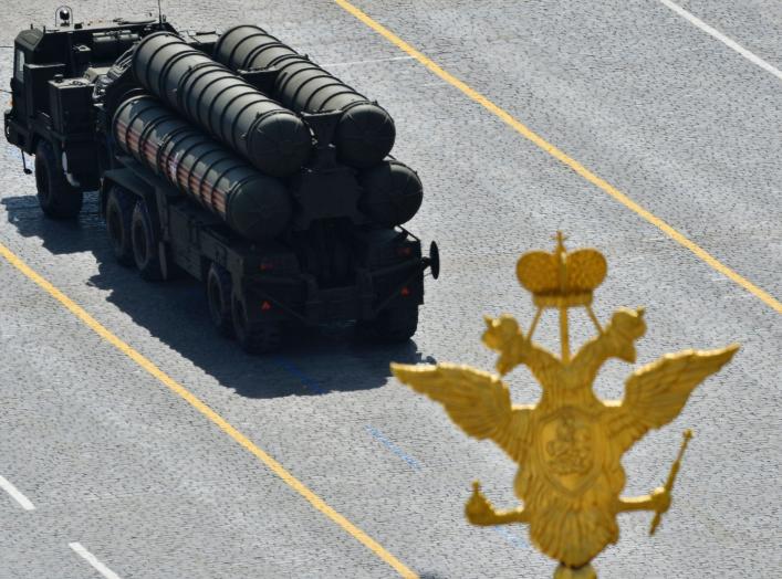 Russian S-400 Triumph/SA-21 Growler medium-range and long-range surface-to-air missile systems drive during the Victory Day parade at Red Square in Moscow, Russia, May 9, 2015. Russia marks the 70th anniversary of the end of World War Two in Europe on Sat