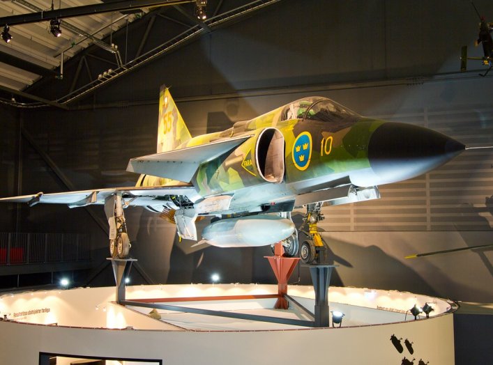  S37 Viggen