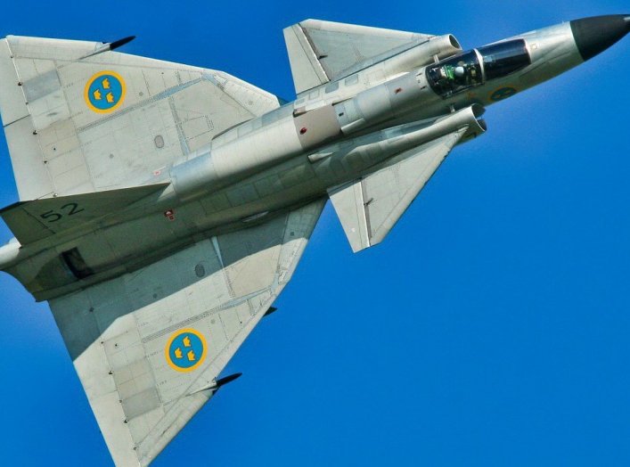 Saab S37 Viggen or Thunderbolt