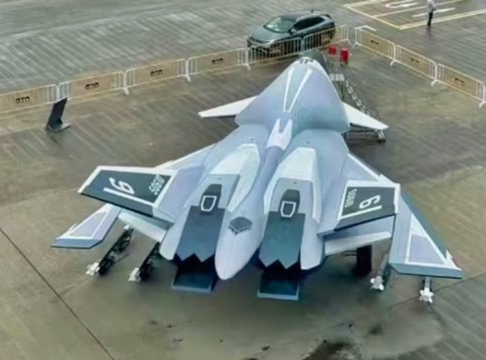 White Emperor 6th Generation Stealth Fighter