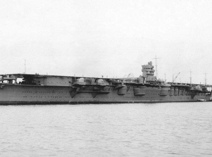 https://upload.wikimedia.org/wikipedia/commons/1/19/Japanese_aircraft_carrier_Hiryu_1939.jpg